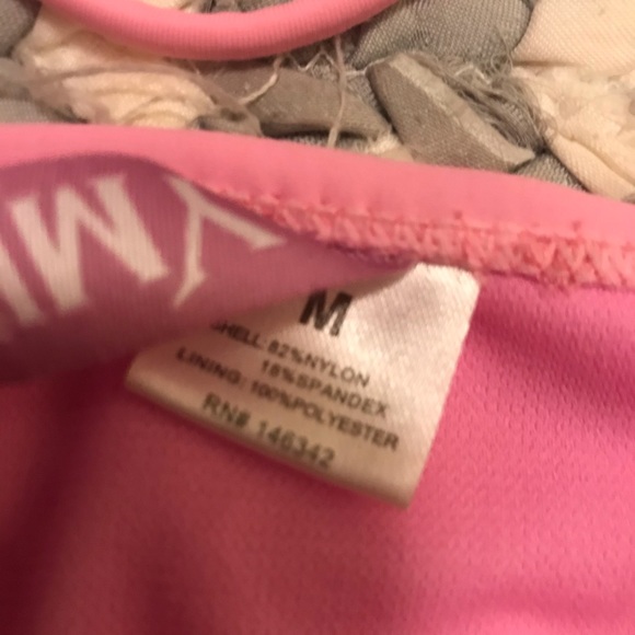 Bubblegum Pink swimsuit set - Picture 3 of 4